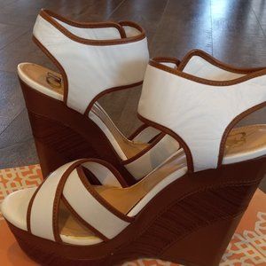 Gianni Bini sandals